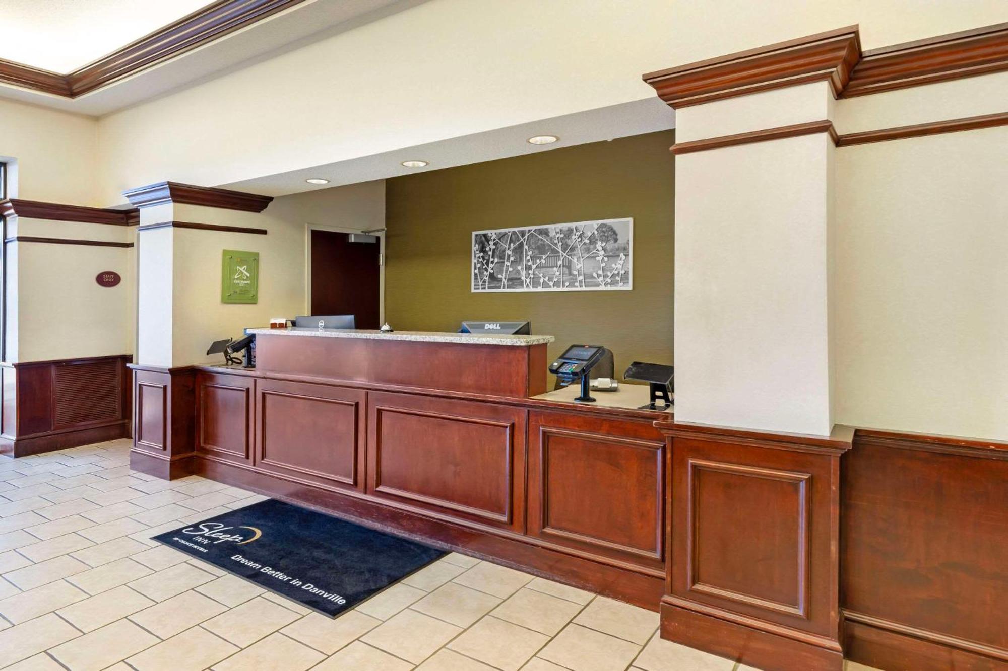 Sleep Inn & Suites Danville Hwy 58 Buitenkant foto